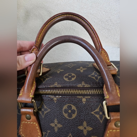 Louis Vuitton Monogram Speedy 30 - Picture 9 of 12